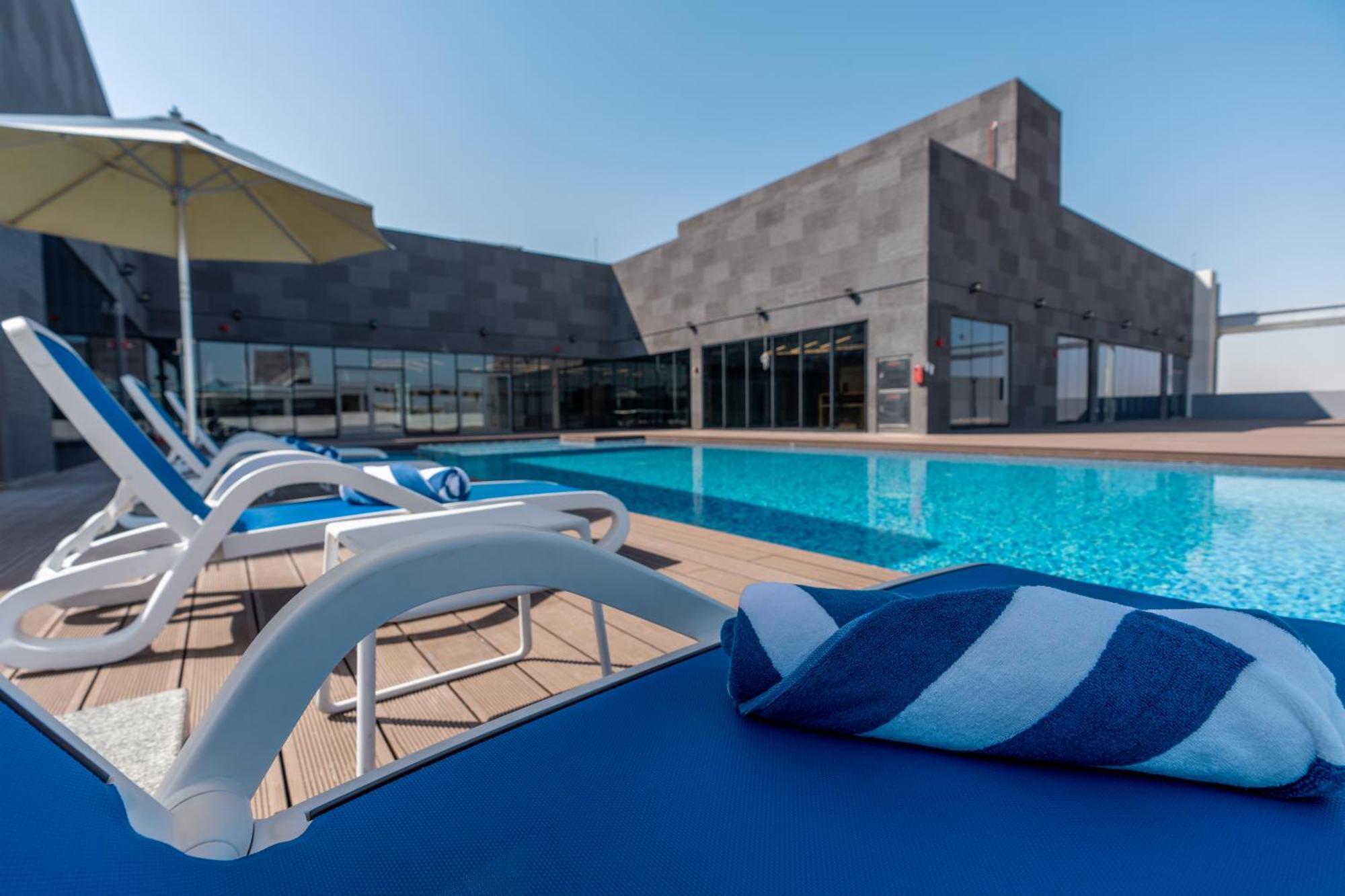 West Walk Retaj Hotel Al Rayyan Buitenkant foto