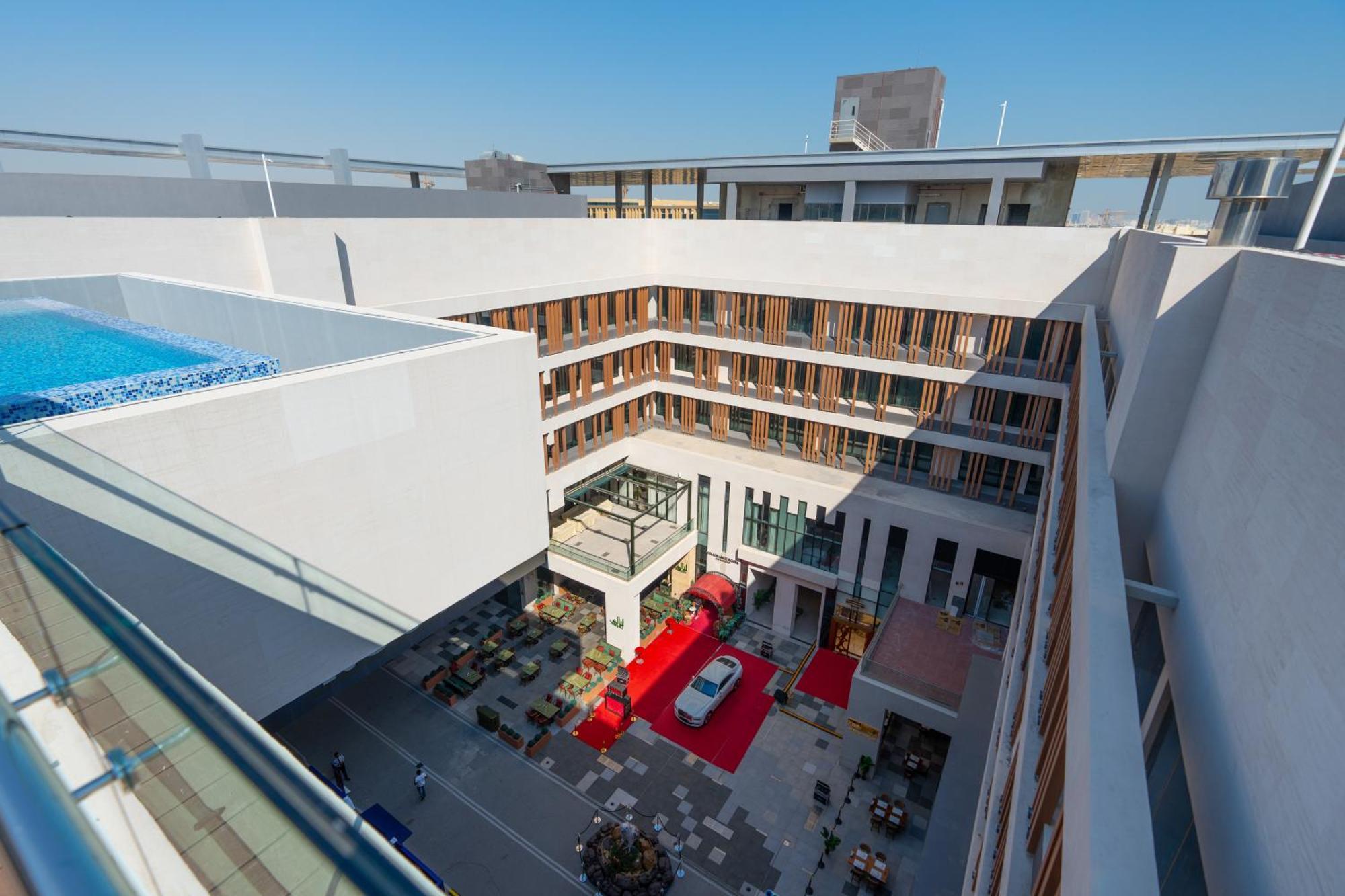 West Walk Retaj Hotel Al Rayyan Buitenkant foto