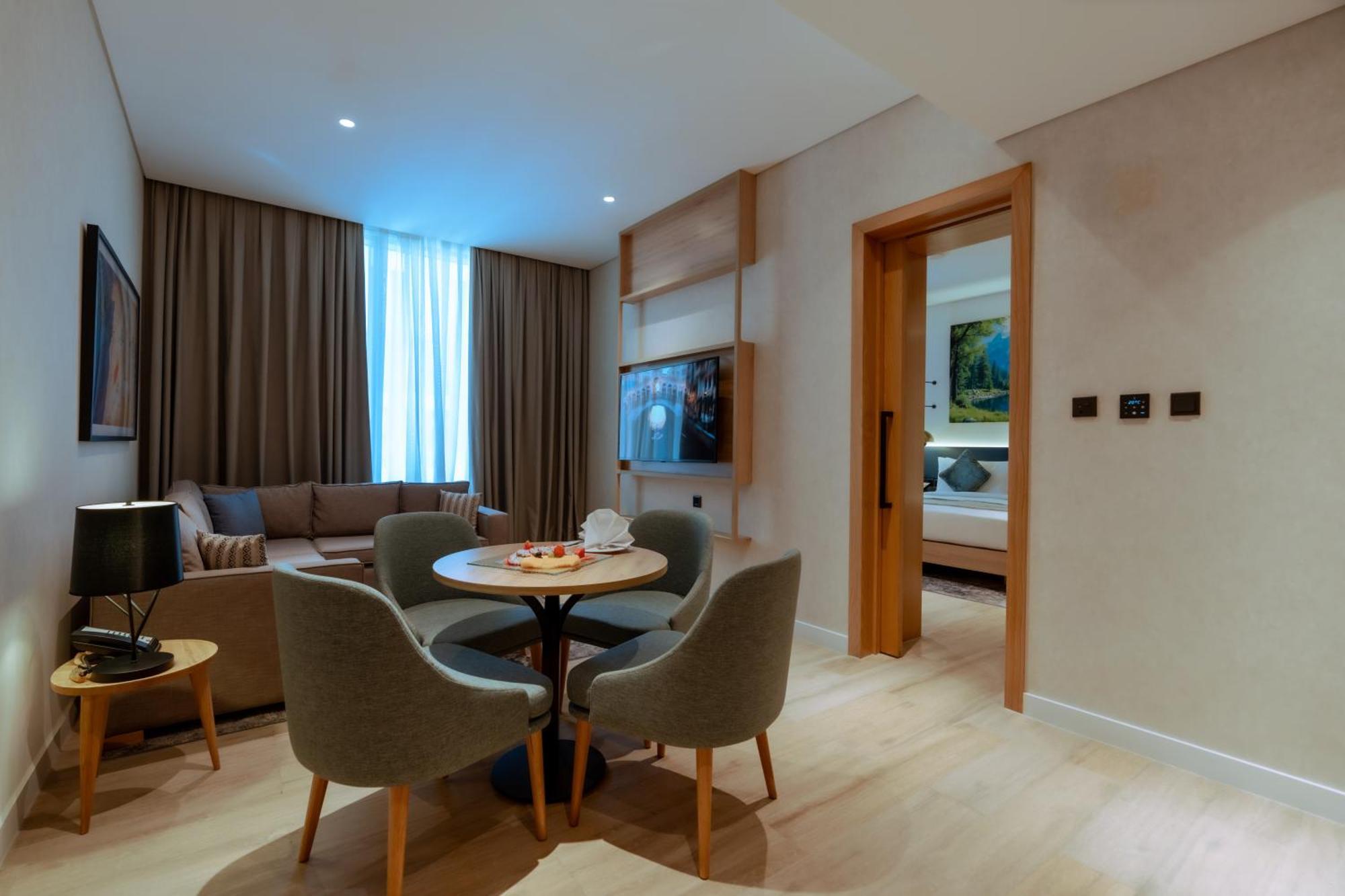 West Walk Retaj Hotel Al Rayyan Buitenkant foto