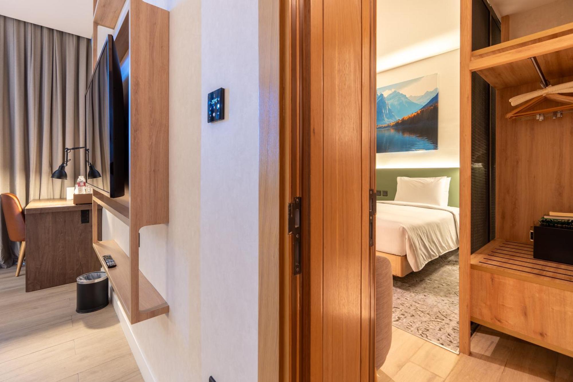 West Walk Retaj Hotel Al Rayyan Buitenkant foto